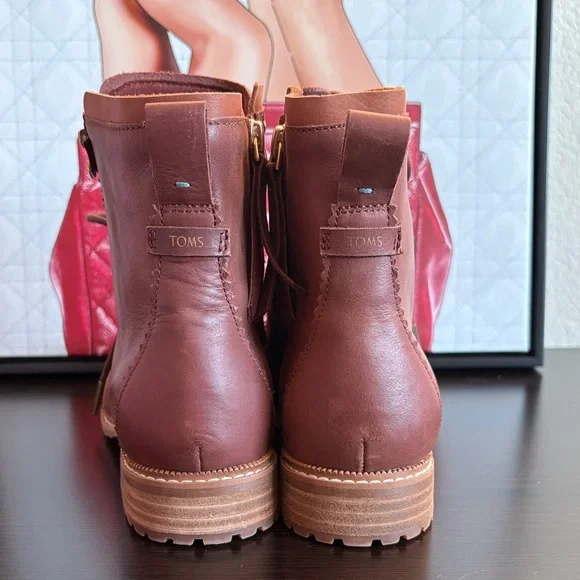 Toms Brown Lace Up Leather Boots - Picture 3 of 5